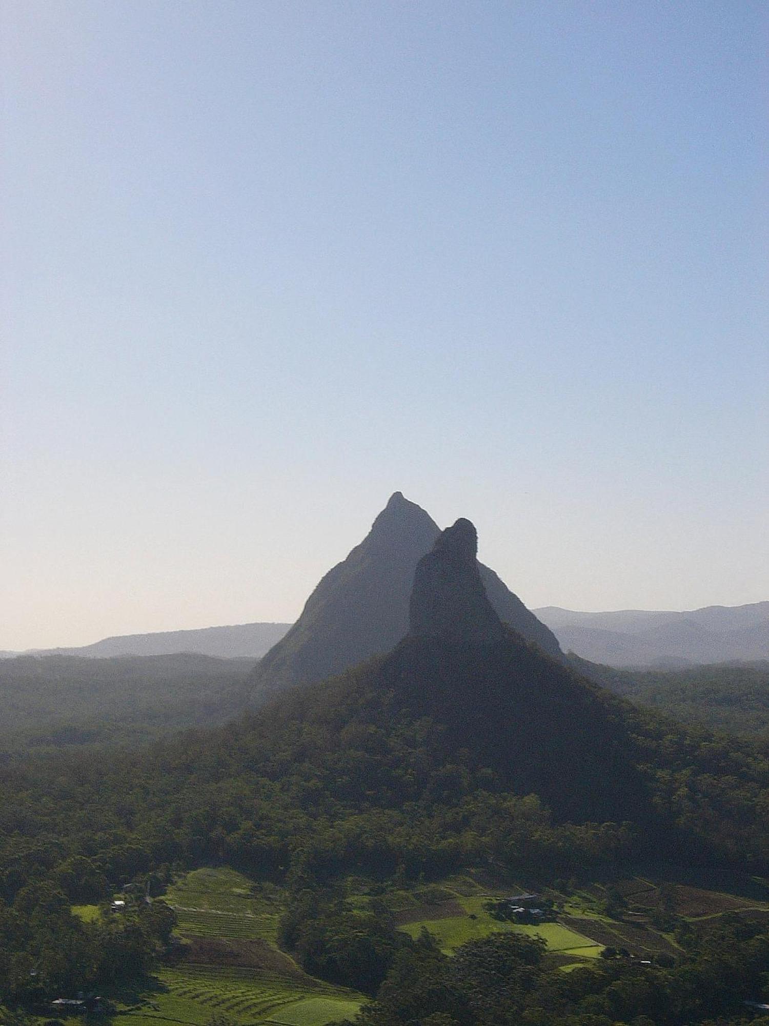 Glass House Mountains Ecolodge ภายนอก รูปภาพ