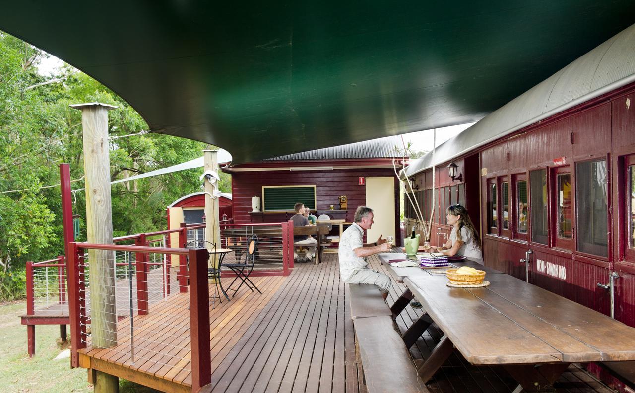 Glass House Mountains Ecolodge ภายนอก รูปภาพ